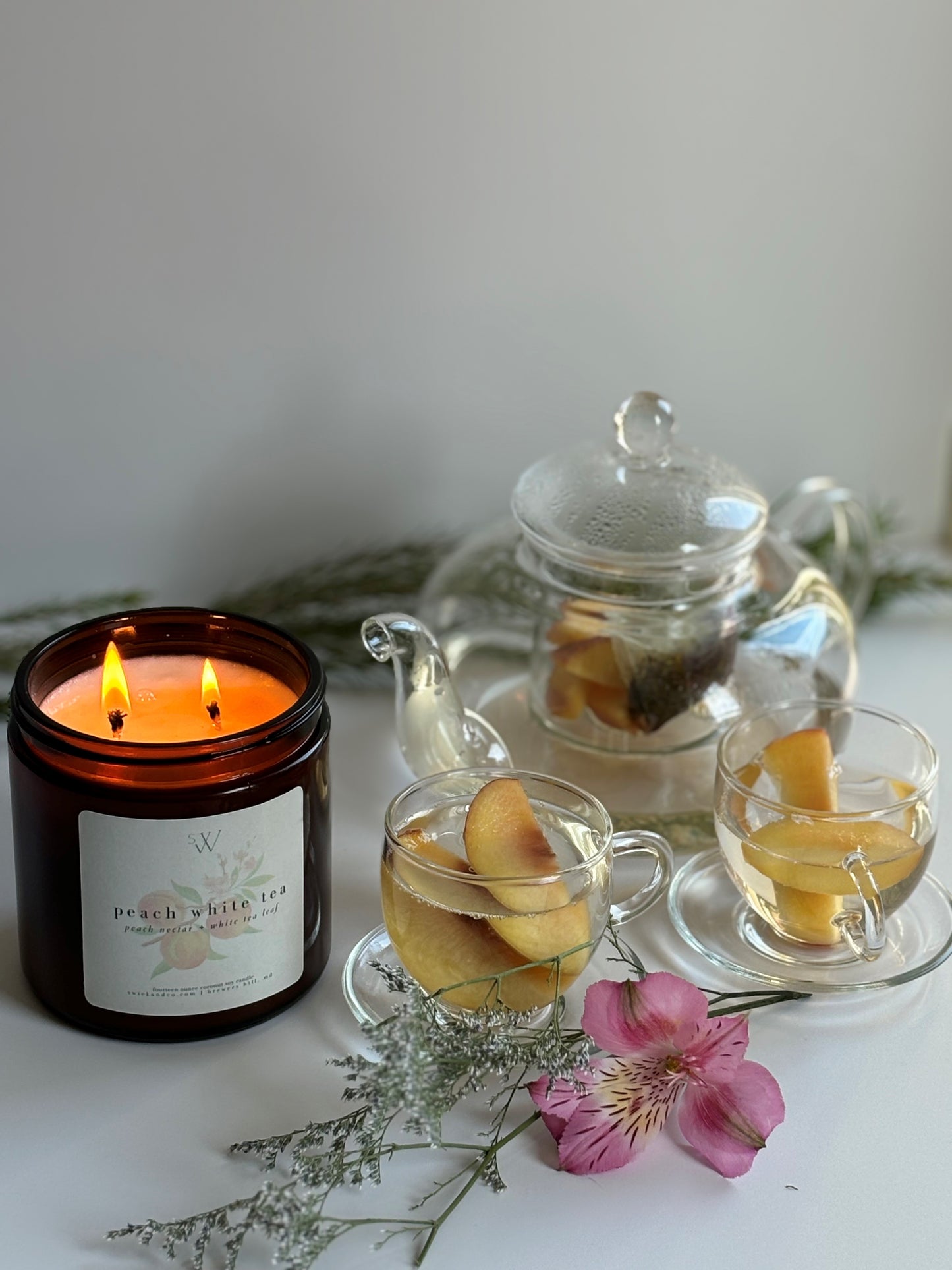 Peach White Tea - Large 14oz Coconut Soy Candle